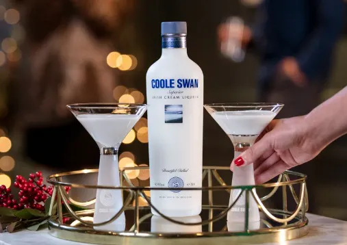 Sip into something special ﻿ ﻿this Valentine's weekend ﻿WINE & SPIRITS TASTING, FREE in Lenox!