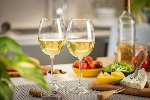 Celebrate the Sale: ﻿ ﻿American White Wine Tasting, FREE in Stockbridge!